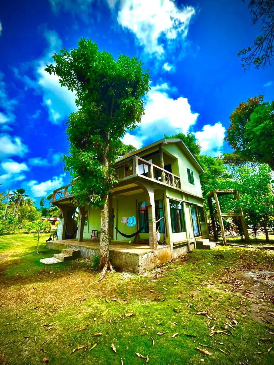 Guesthouse Island Escape South End Esterno foto